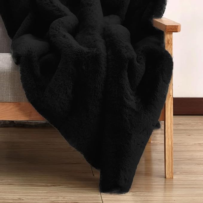ORINOVA Fuzzy Rabbit Fur Rug Fluffy Rugs Washable Area Rugs - Image 4