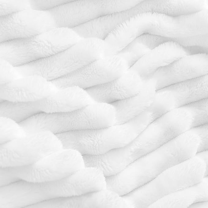 BEDELITE 3D Ribbed Jacquard White King Size Blankets - Image 3