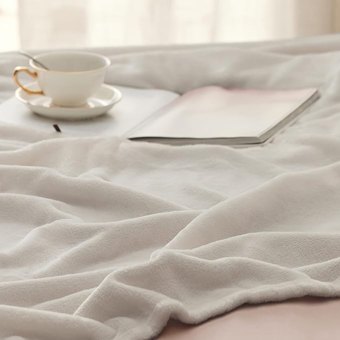 Bedsure GentleSoft Fleece Bed Blankets Large Size Linen - Image 5