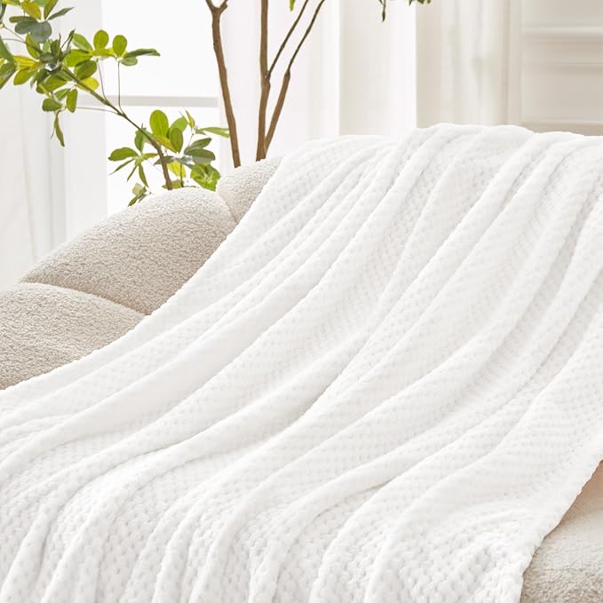 Exclusivo Mezcla Soft Waffle Fleece Bed Blanket Queen Size, Cozy Flannel - Image 5