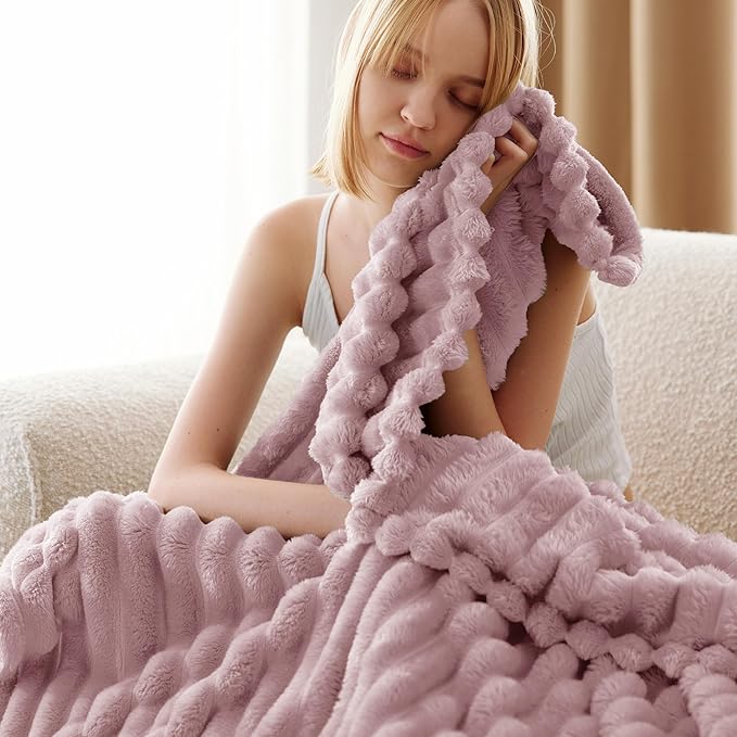 Bedsure Soft Twin XL Blanket for Bed Dorm Pink 66"x90" | Birthday Gifts for - Image 4