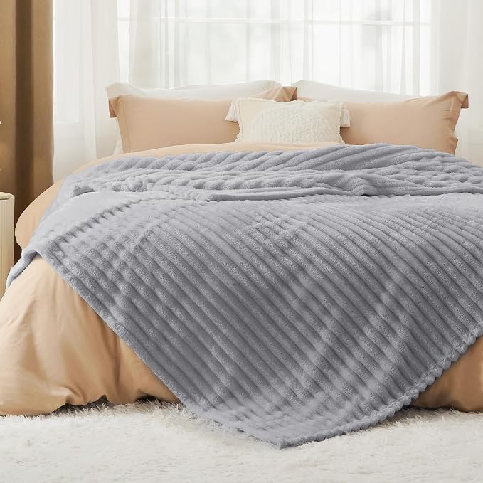 Bedsure Soft Queen Size Blanket - Image 2