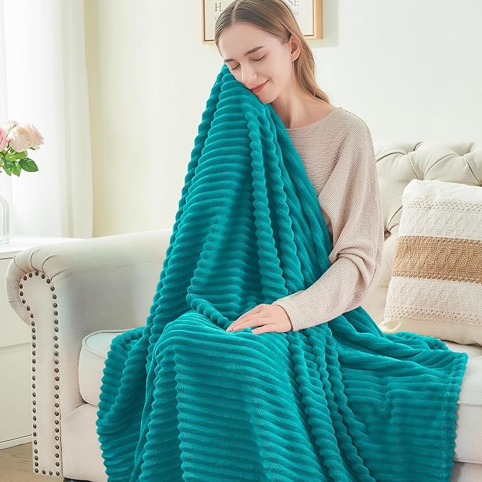 BEDELITE Ribbed Jacquard Ocean Blue King Size Blankets - Image 3