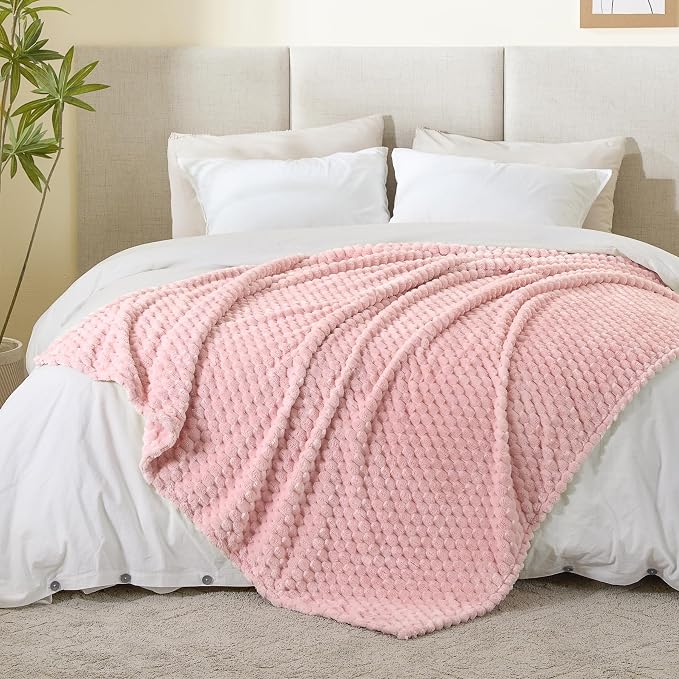BEDELITE Pink King Blanket for Bed, Soft Cozy Gifts for Women, 108 * 90 | 3D - Image 5