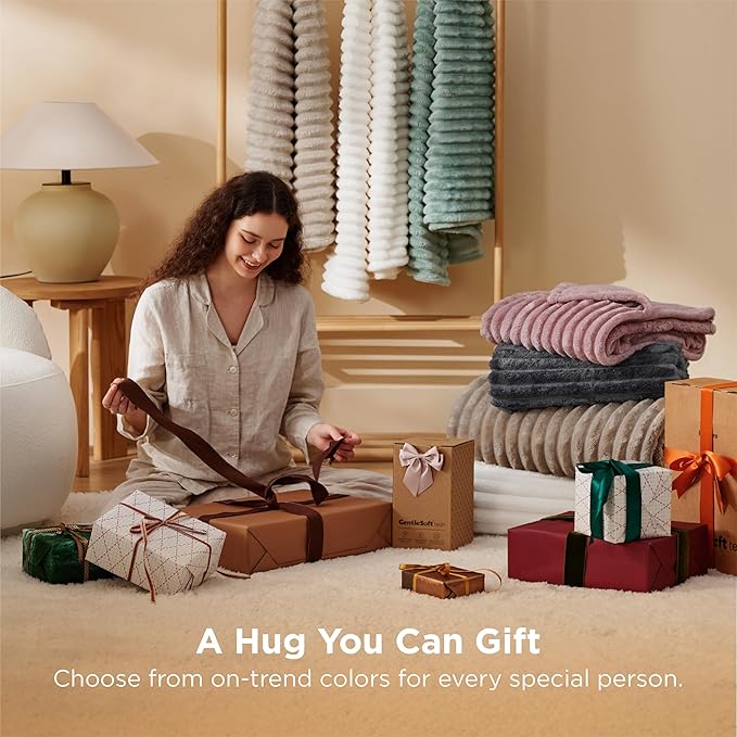 Bedsure Soft Full Size Fleece Blankets - Image 5