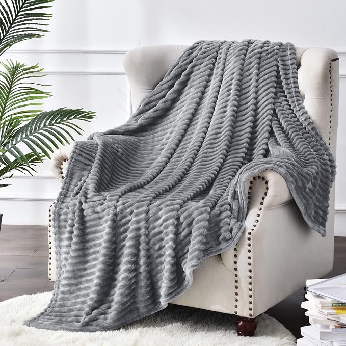 BEDELITE 3D Ribbed Jacquard Grey Full Size Blankes - Image 4
