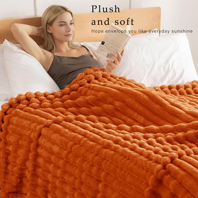 Exclusivo Mezcla Striped California King Size Fleece Blanket - Image 2
