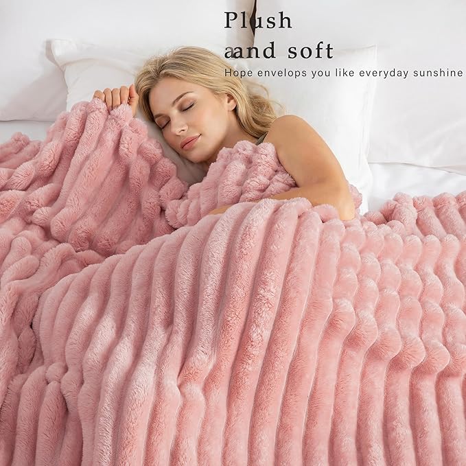 Exclusivo Mezcla Striped Queen Size Fleece Blanket - Image 2