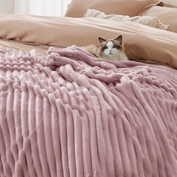 Bedsure Soft Twin XL Blanket for Bed Dorm Pink 66"x90" | Birthday Gifts for - Image 8