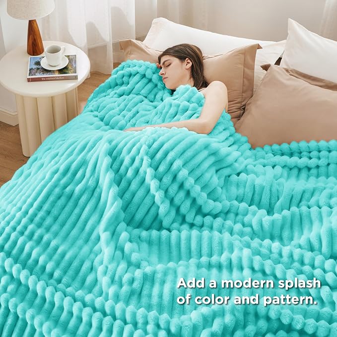Bedsure Soft Cal King Size Blanket - Image 4