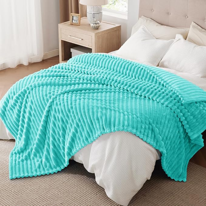 Bedsure Soft Cal King Size Blanket - Image 5
