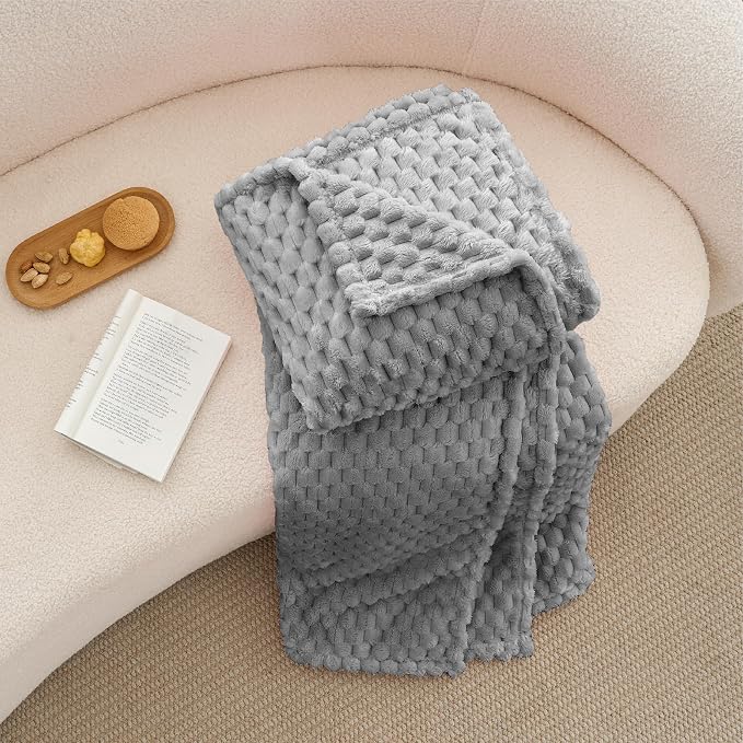 BEDELITE Grey Throw Blanket for Couch, Soft Cozy Gifts for Women, 50 * 60 | 3D - Image 6