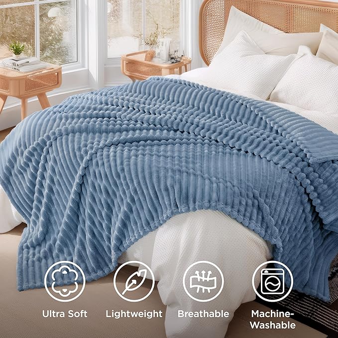 Bedsure Soft Full Size Fleece Blankets - Image 5